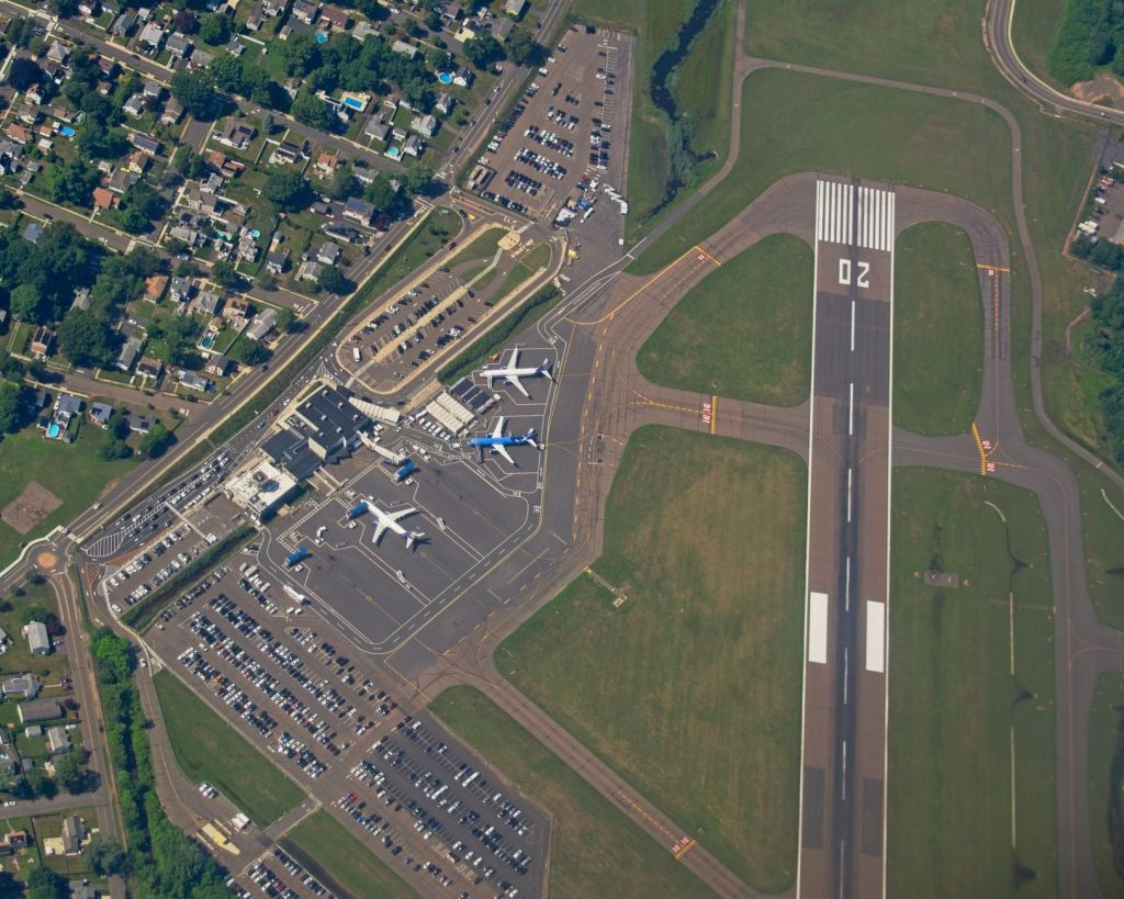 GSP Airport Breaks Ground on $27.5 Million Solar Canopy System to Power&nbsp;Terminal