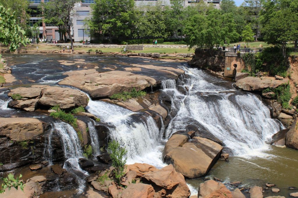 Upstate SC Housing Supply Swells Past Four Months as Market Tips Toward&nbsp;Buyers
